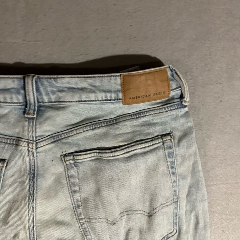 American Eagle Athletic Fit Jeans Mens 32x30 Lightwash Airflex + Faded - Picture 8 of 8